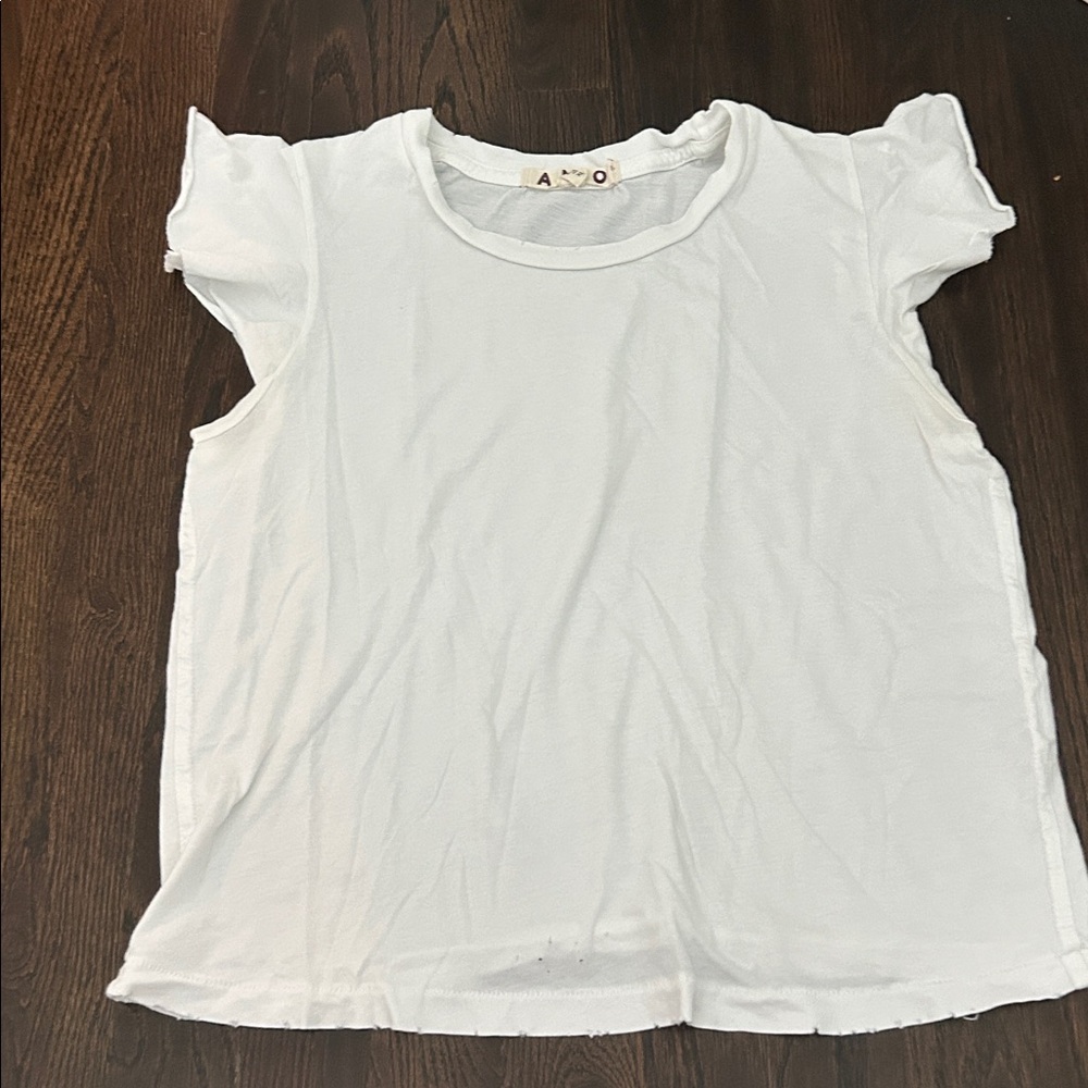 AMO white ruffle sleeve vintage tee XS
